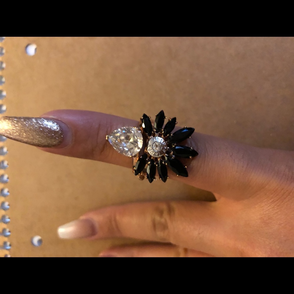 Henri Bendel Ring
